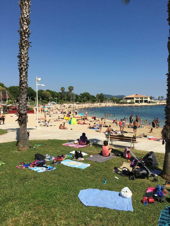 Le Suffren, Ventile ,Wifi, A 100 M De La Plage 土伦 外观 照片