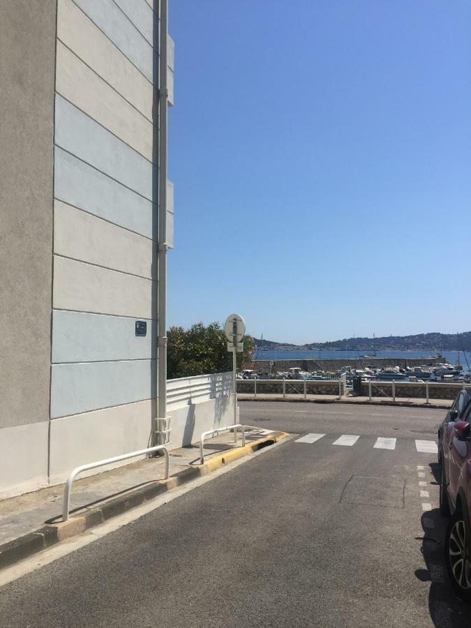 Le Suffren, Ventile ,Wifi, A 100 M De La Plage 土伦 外观 照片